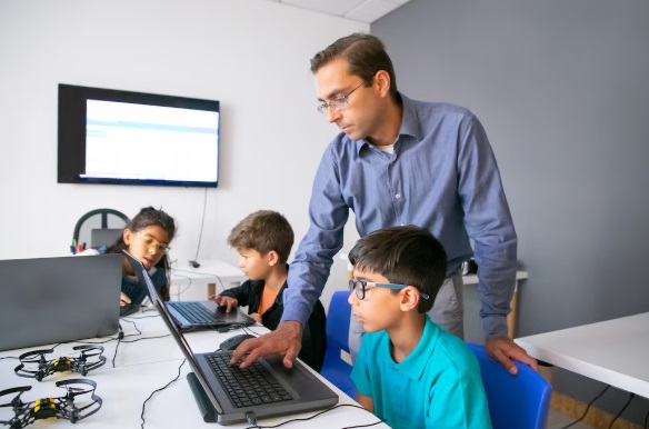 Computer Training Programs for Digital Literacy